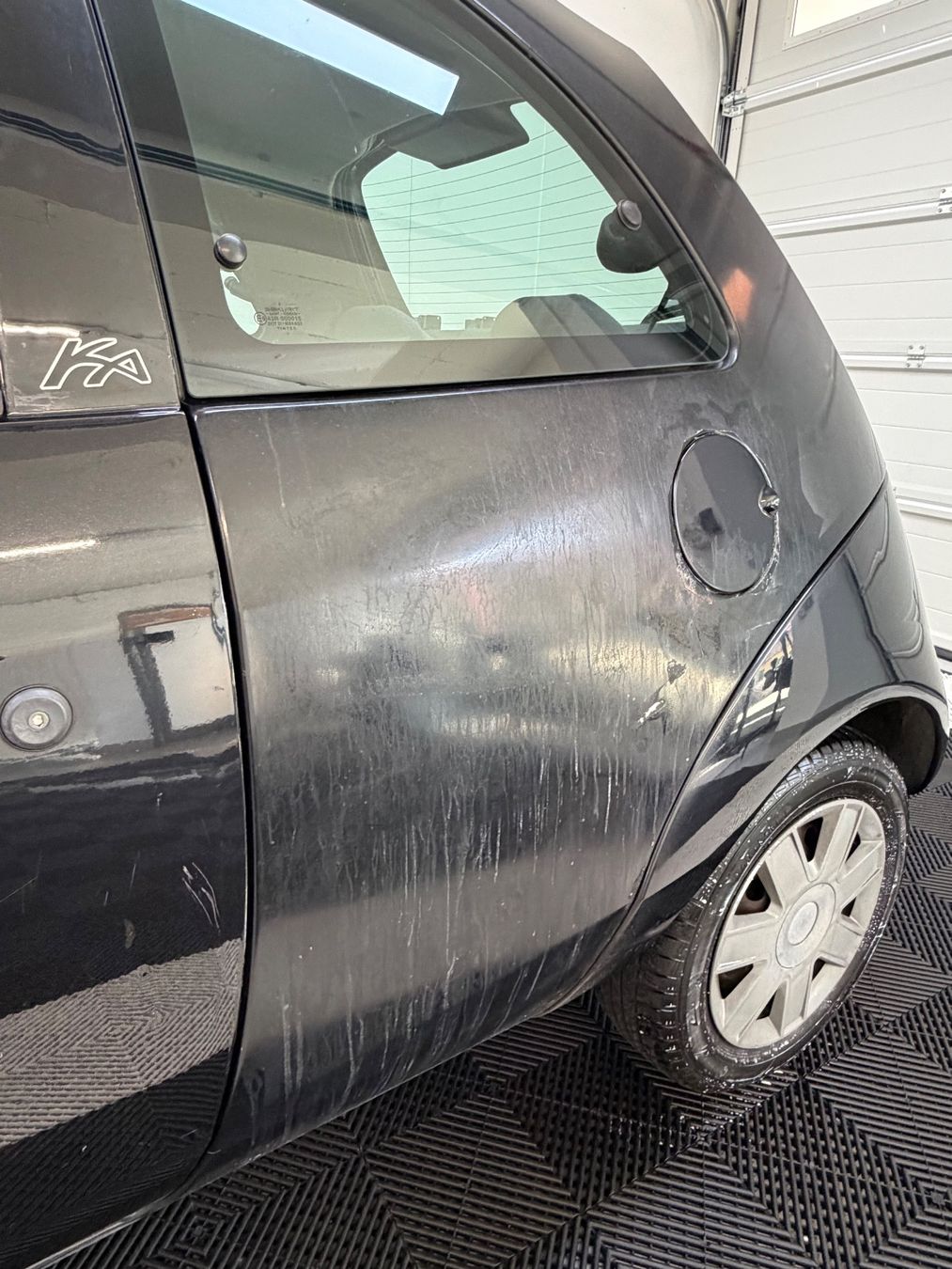 Automobili: Ford Ka, Sparsam – Usato da Oensingen venduto da buj_d9dw 4