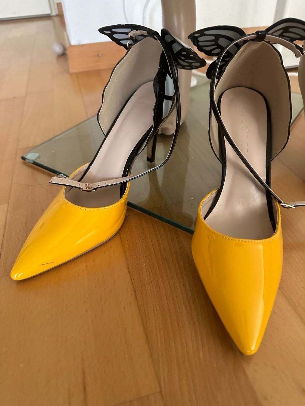 Scarpe da donna: SCHUH – Usato da Bottighofen venduto da vendeo