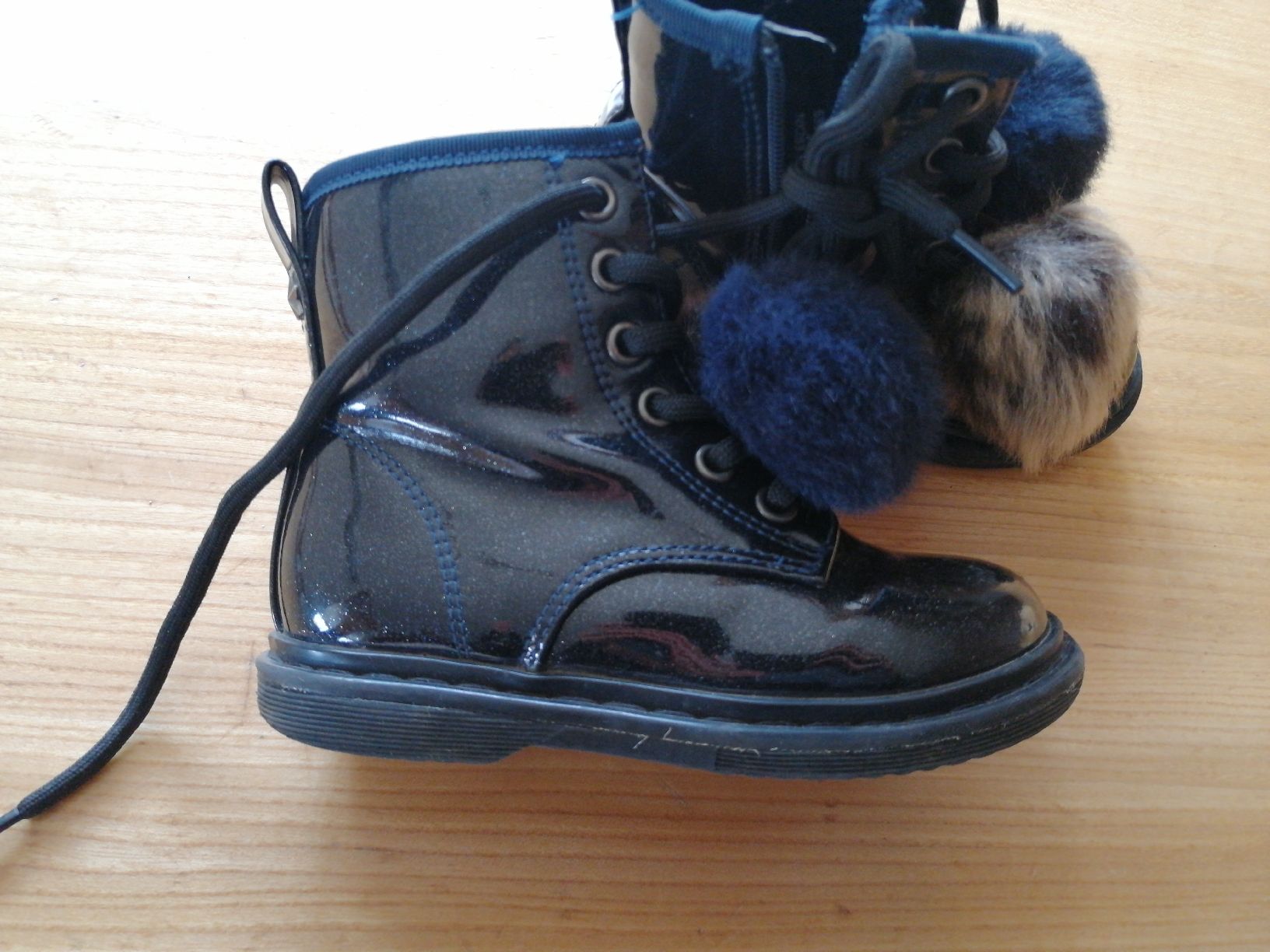 Scarpe per ragazze: Next Kinderstiefel  24 gebraucht – Usato da Schwellbrunn venduto da Chnobli13 1