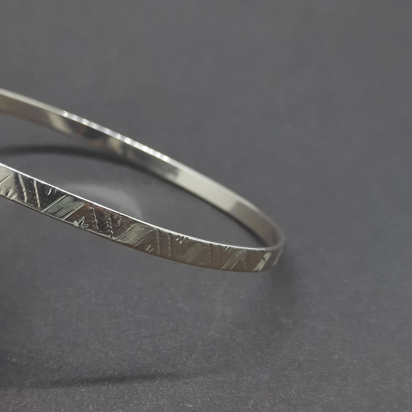 Bracciali & Braccialetti: Einzigartiger handgefertigter Goldarmreif – Usato da Unterägeri venduto da Altgoldschmuck 4