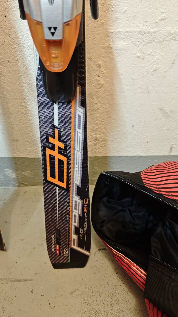 Fischer Sci: Fischer Progressor 8+ ski set with Leki poles and bag – Usato da Dietikon venduto da jav_ryj6 2