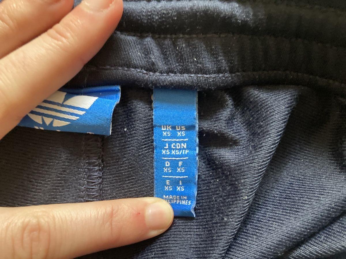 Pantaloni: Trainerhosen – Usato da Zürich venduto da LaraS30 1