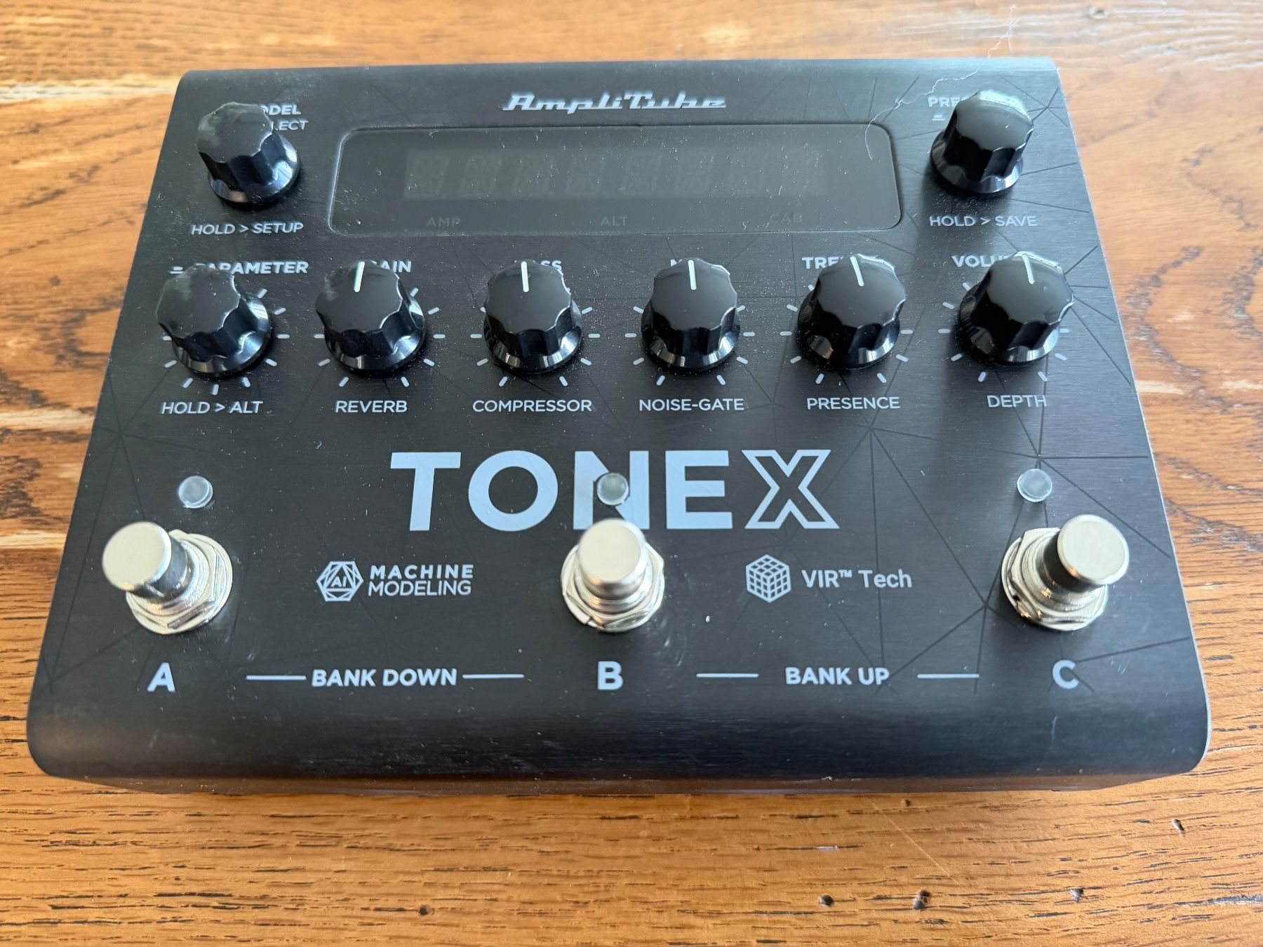 IK Multimedia Strumenti musicali: Tonex Pedal – Usato da Reinach BL venduto da odo69 1