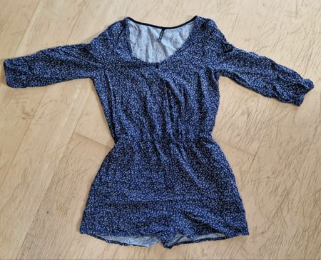 Stradivarius Jumpsuit mit Blumenmuster Gr. M, neuwertig