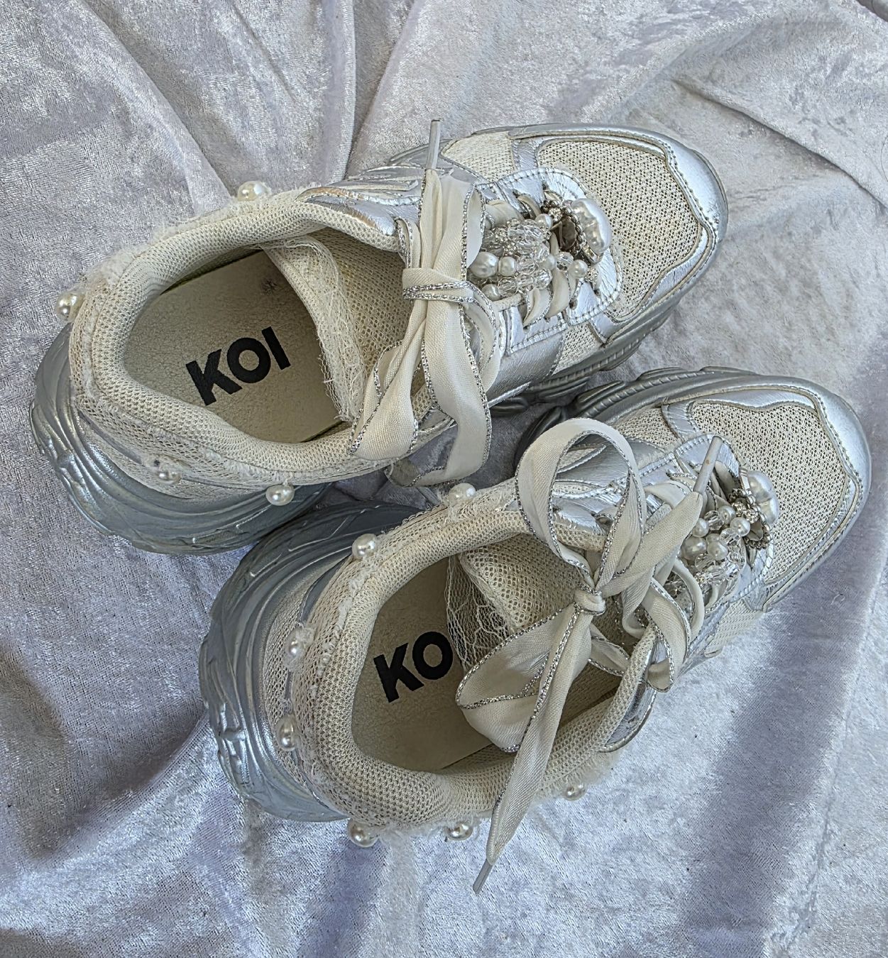 Scarpe da donna: Sportschuhe-KOI – Usato da Pfäffikon SZ venduto da hrs_k2tn 2