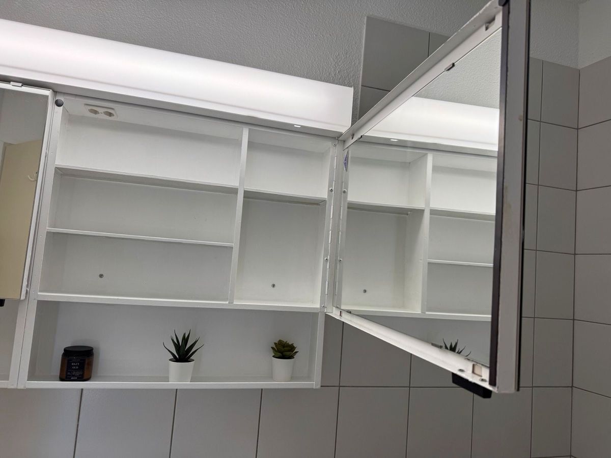 Armadietti a specchio: Doppel-Spiegelschrank Egrostar 122cm – Usato da Tägerwilen venduto da c.ullr 3