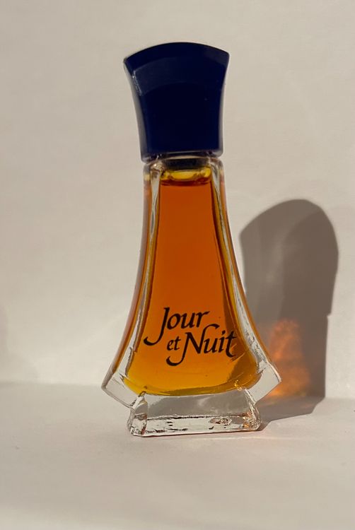 Jour Et Nuit Collection Parfum Miniature De Dépêche Mode Kaufen Auf Ricardo 