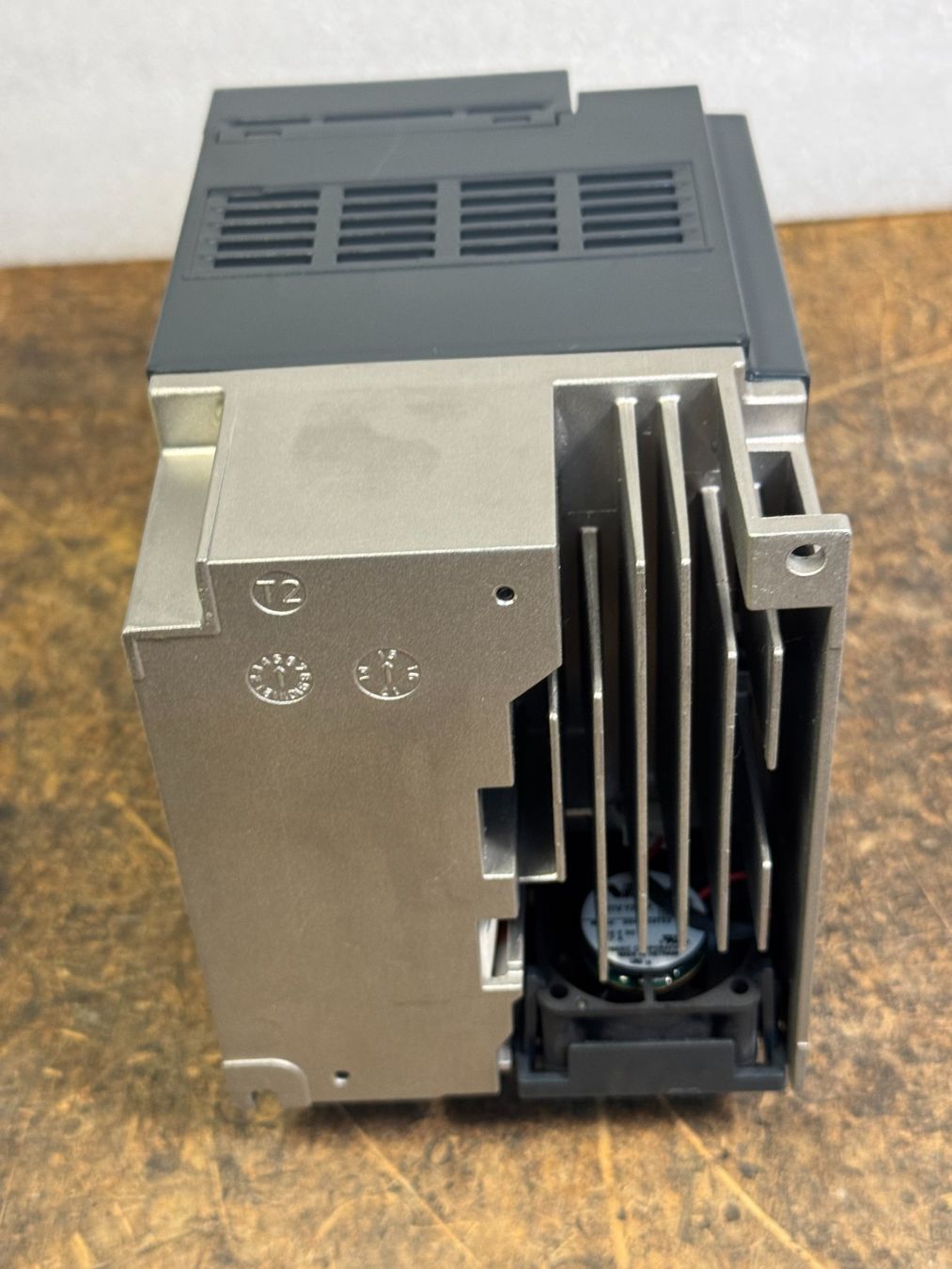 Componenti elettronici: Frequenz Umrichter, Konverter TOSHIBA – Usato da Ins venduto da funkflieger 5