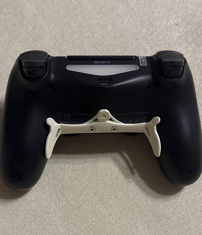 Aimcontrollers Controller: Modifizierter Playstation4 Aimcontroller Controller – Usato da Schlieren venduto da Shayn_L 1