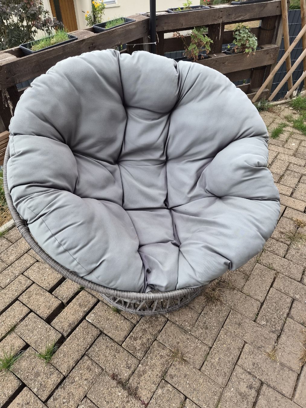 Poltrone pensili da giardino: Gemütlicher Sessel/Stuhl – Usato da Leuggern venduto da MonaM90