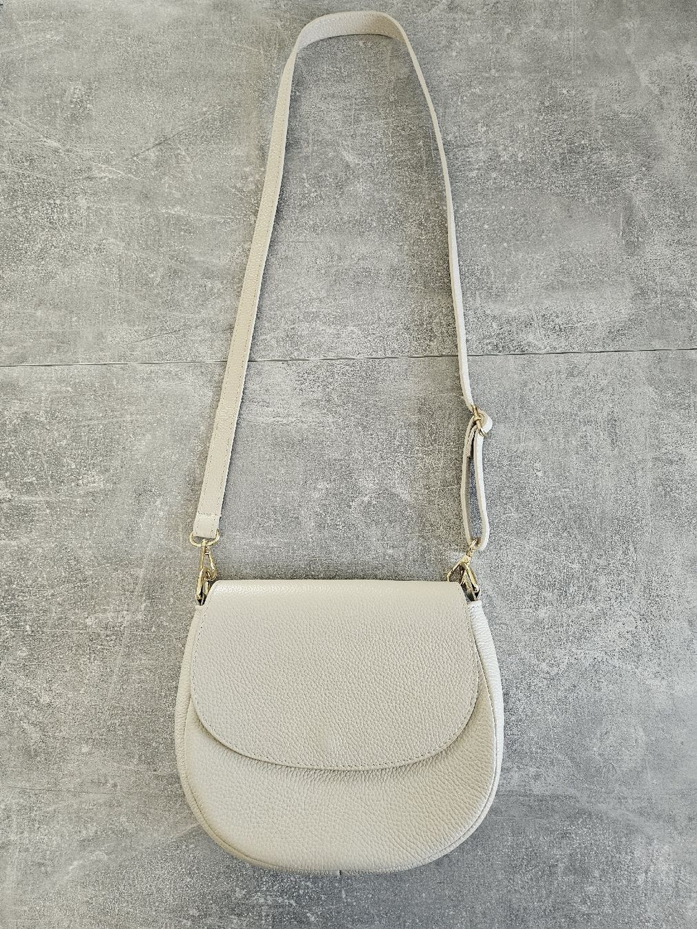 Taschen für Damen: Umhängetasche Echleder – Neu (gemäss Beschreibung) aus Goldau von Rimana_8