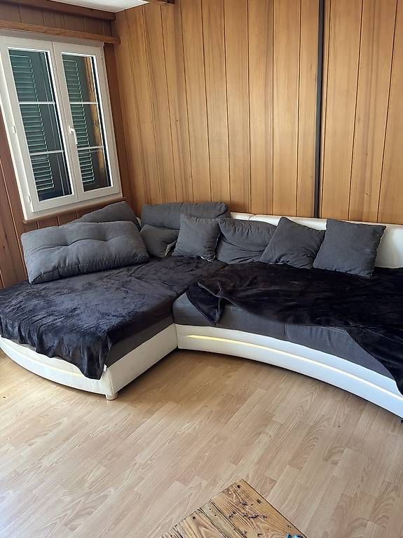 Divani: Sofa mit Led und Lautsprecher – Usato da Brittern venduto da Mi-rot 1