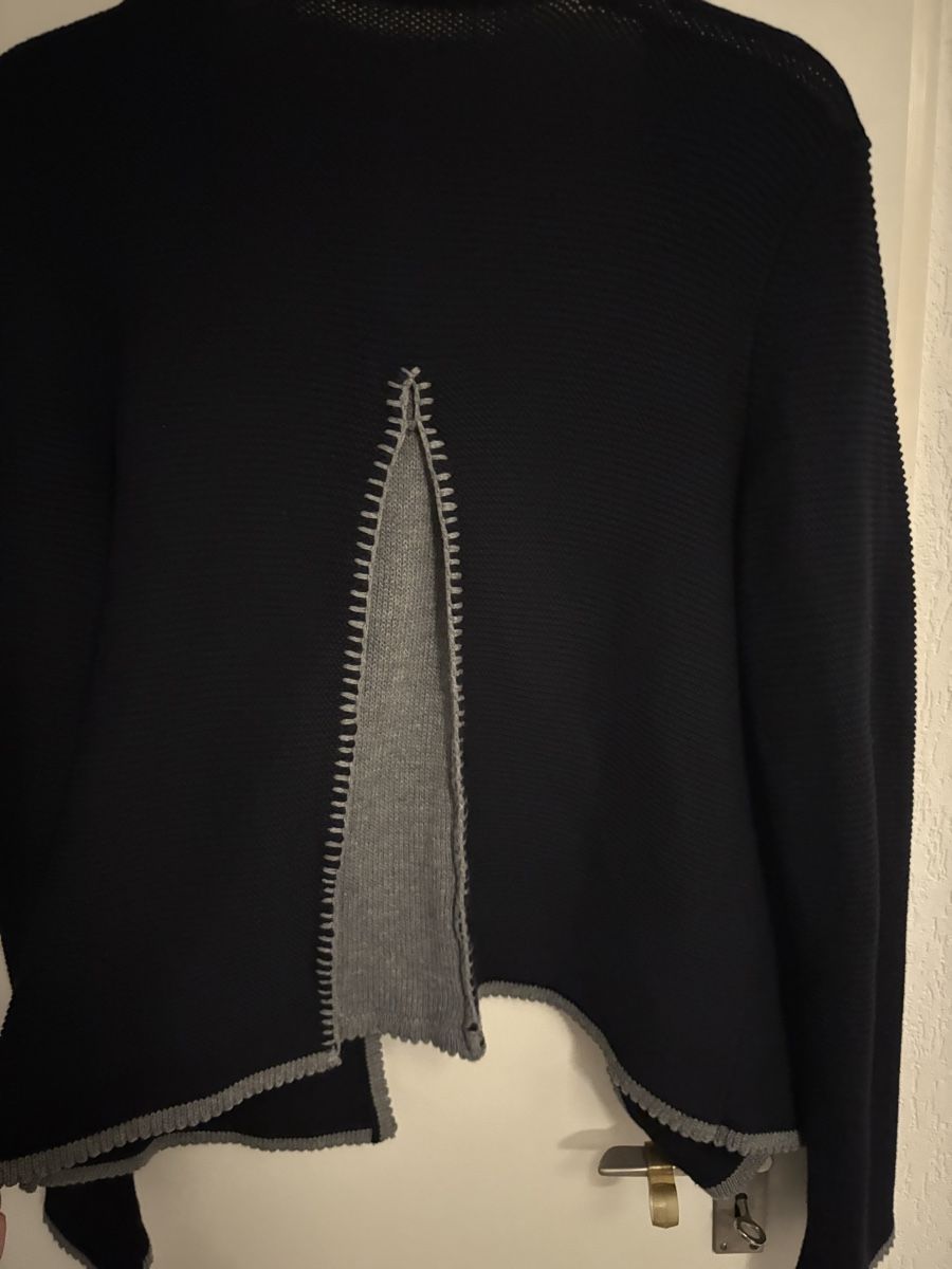 Giacche: Blaue Strickjacke – Usato da Olten venduto da edona_muslija 4
