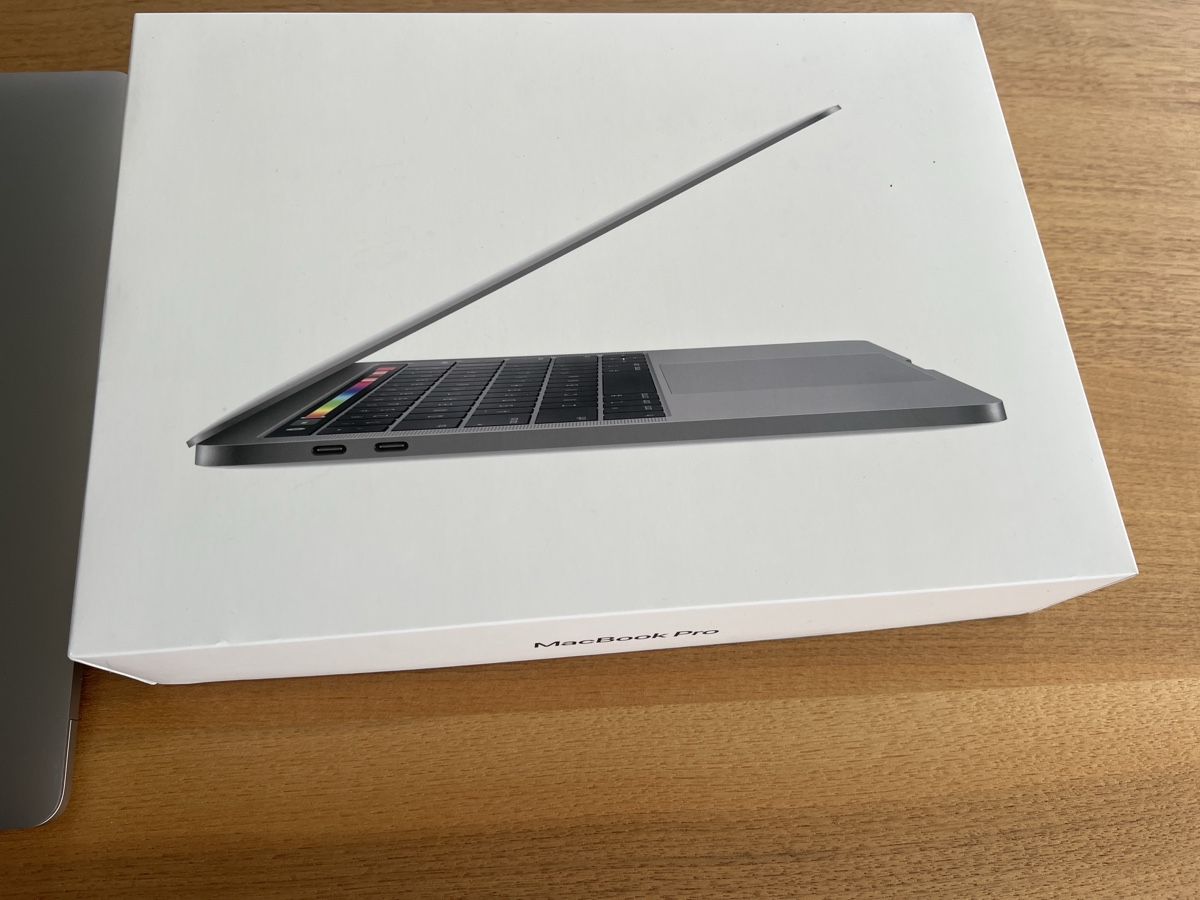 Apple Notebooks: Apple MacBook Pro Silber Mid 2019 – Gebraucht aus Gelterkinden von Pegasus_60 6