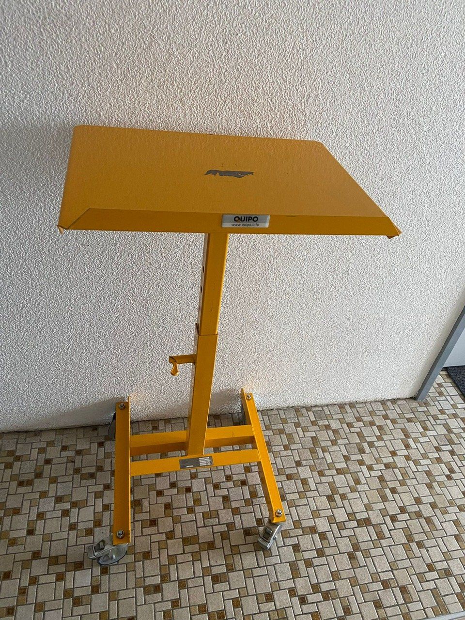 Valigie & Borse: Materialständer – Usato da Laupersdorf venduto da Borer_Liquidationen 3