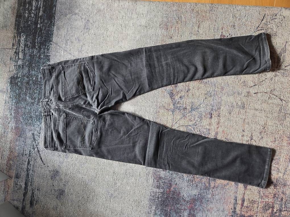 Jeans: Jeans noirs – Usato da Neuchâtel venduto da Cobra44 1