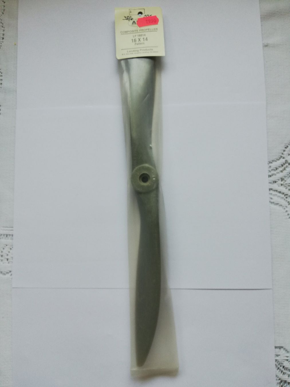 Modellismo RC: APC Propeller 2-Blatt 16 x 14 – Nuovo e nell'imballaggio originale da Flüh venduto da AMS-Modellbau