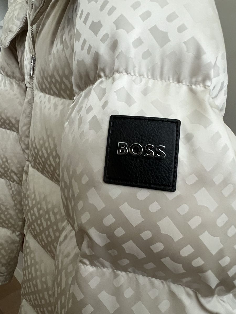 Hugo Boss Giacche: Neue BOSS Jacke – Nuovo (secondo la descrizione) da Rotkreuz venduto da car_9rt7 1