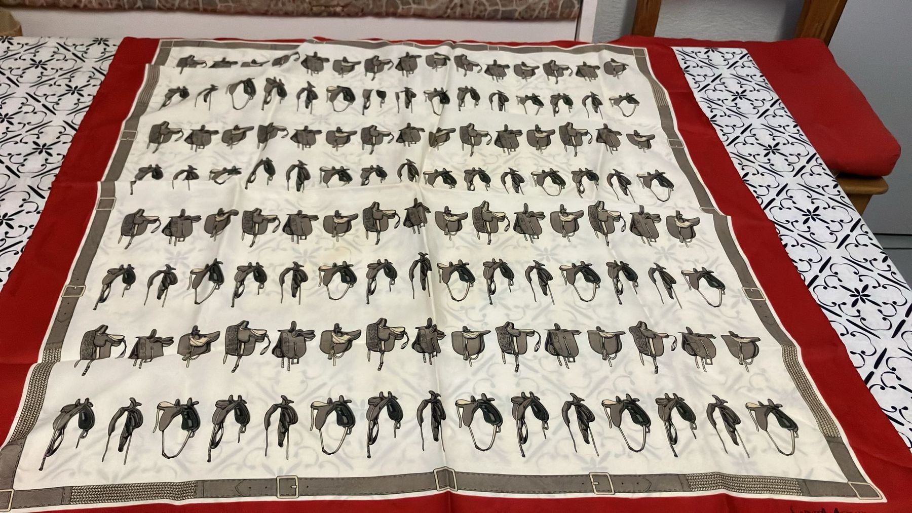 Foulards, Tücher & Schals: Foulard Saint Michel, selle equitazione – Gebraucht aus Melano von H-Sara