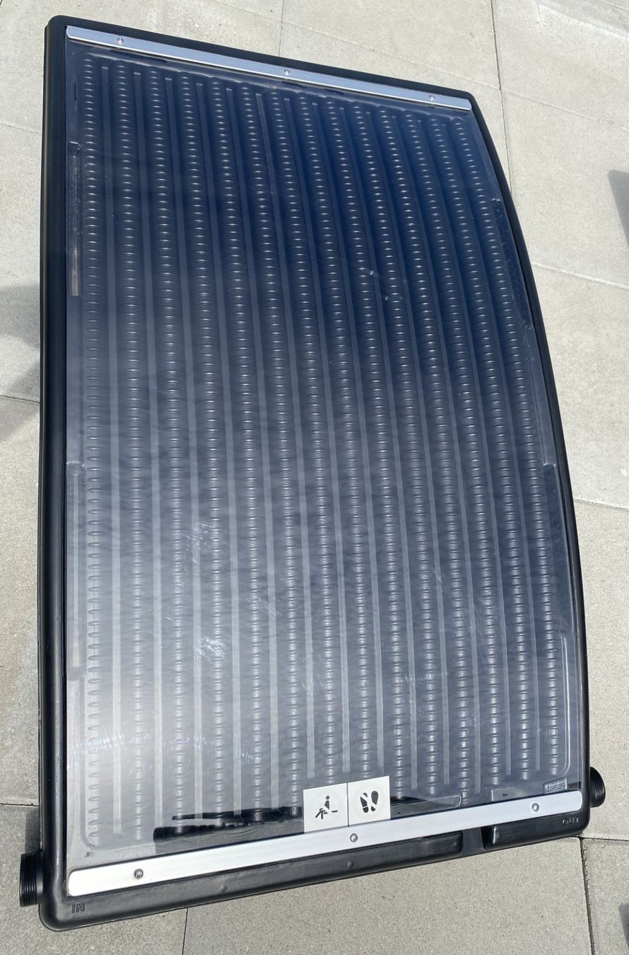 Radiatori: 2 capteurs solaires Steinbach pour piscine et bypass set – Usato da Vauderens venduto da Castafior 1