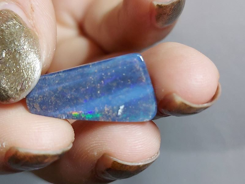 Pietre preziose: Australischer Boulder Opal 8.85Cts. – Usato da Bern venduto da Grindelwaldaus 1