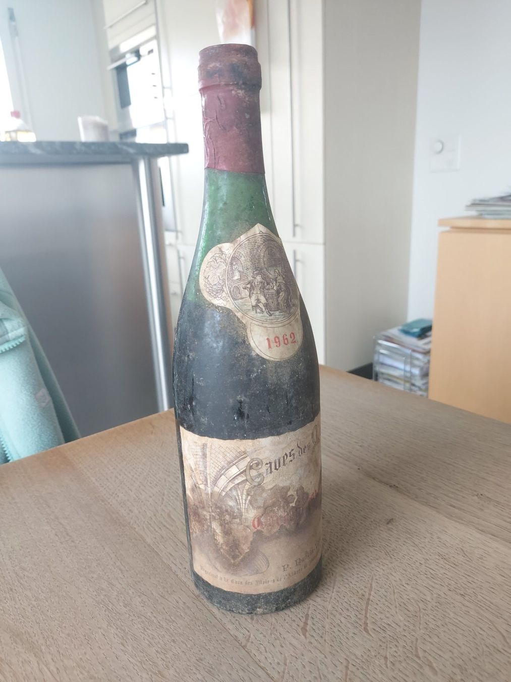 Vino: Rotwein Flasche von 1962 – Usato da Wilen b. Wollerau venduto da 4banger