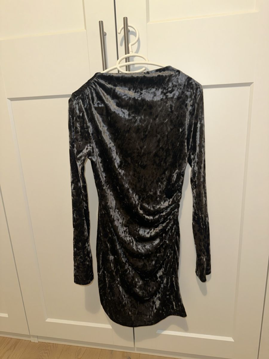 H&M Kleider: Festliches Kleid – Neu und originalverpackt aus Merenschwand von stefaniia.10