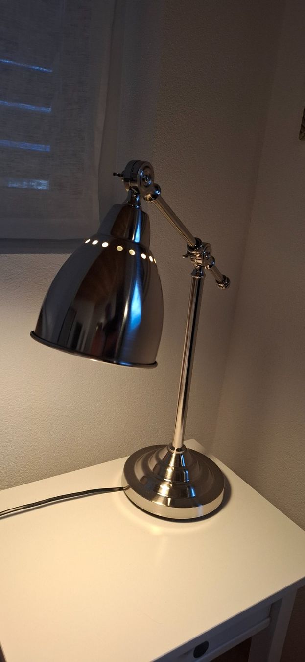 Ikea Lampade: Lampes de chevet en lot de 2 – Usato da Corin-de-la-Crête venduto da Ejoeli 1