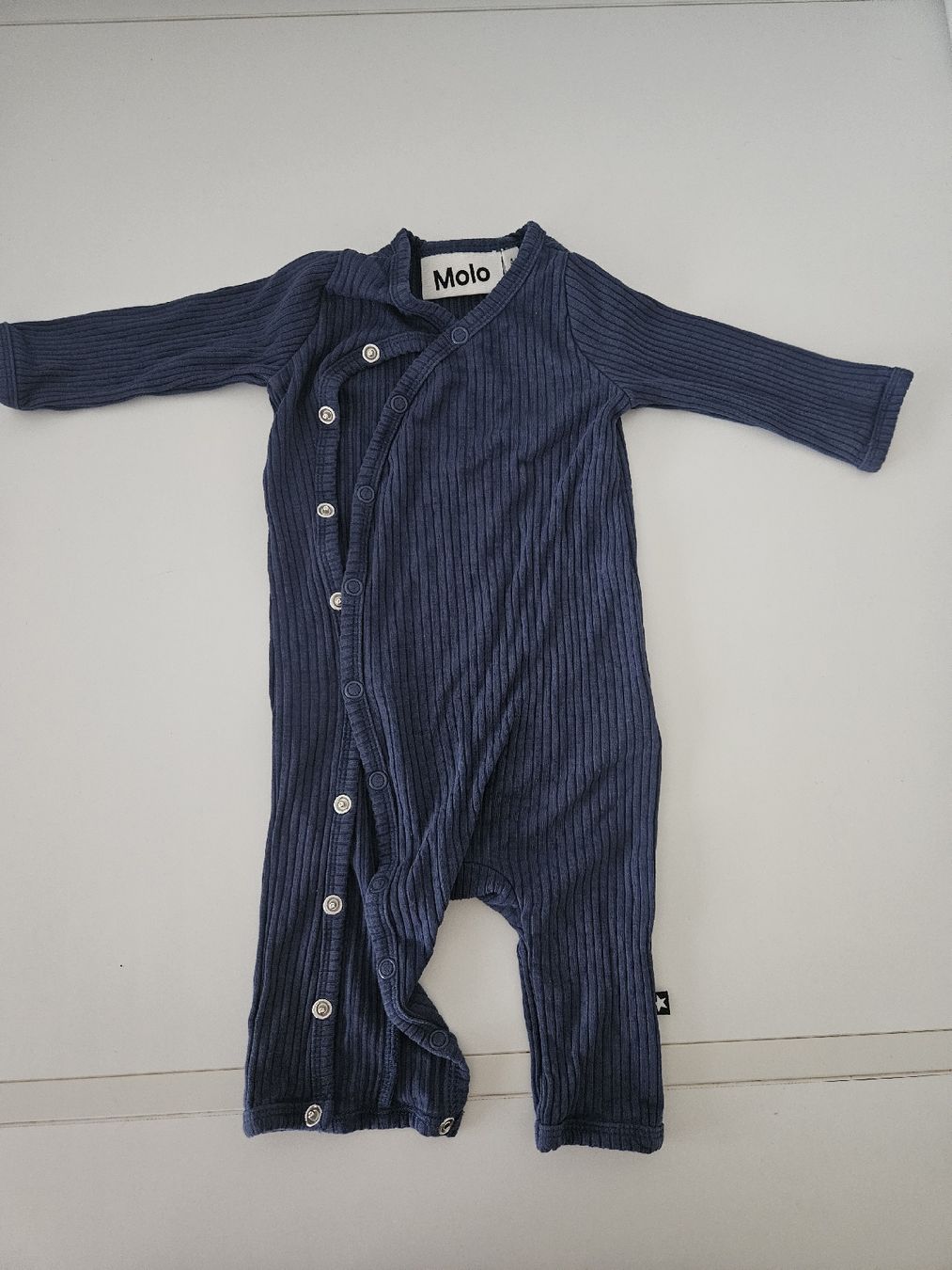 Molo Pagliaccetti: Molo jumpsuit romper 56cm 0-3m – Nuovo (secondo la descrizione) da Affoltern am Albis venduto da Katarinushka