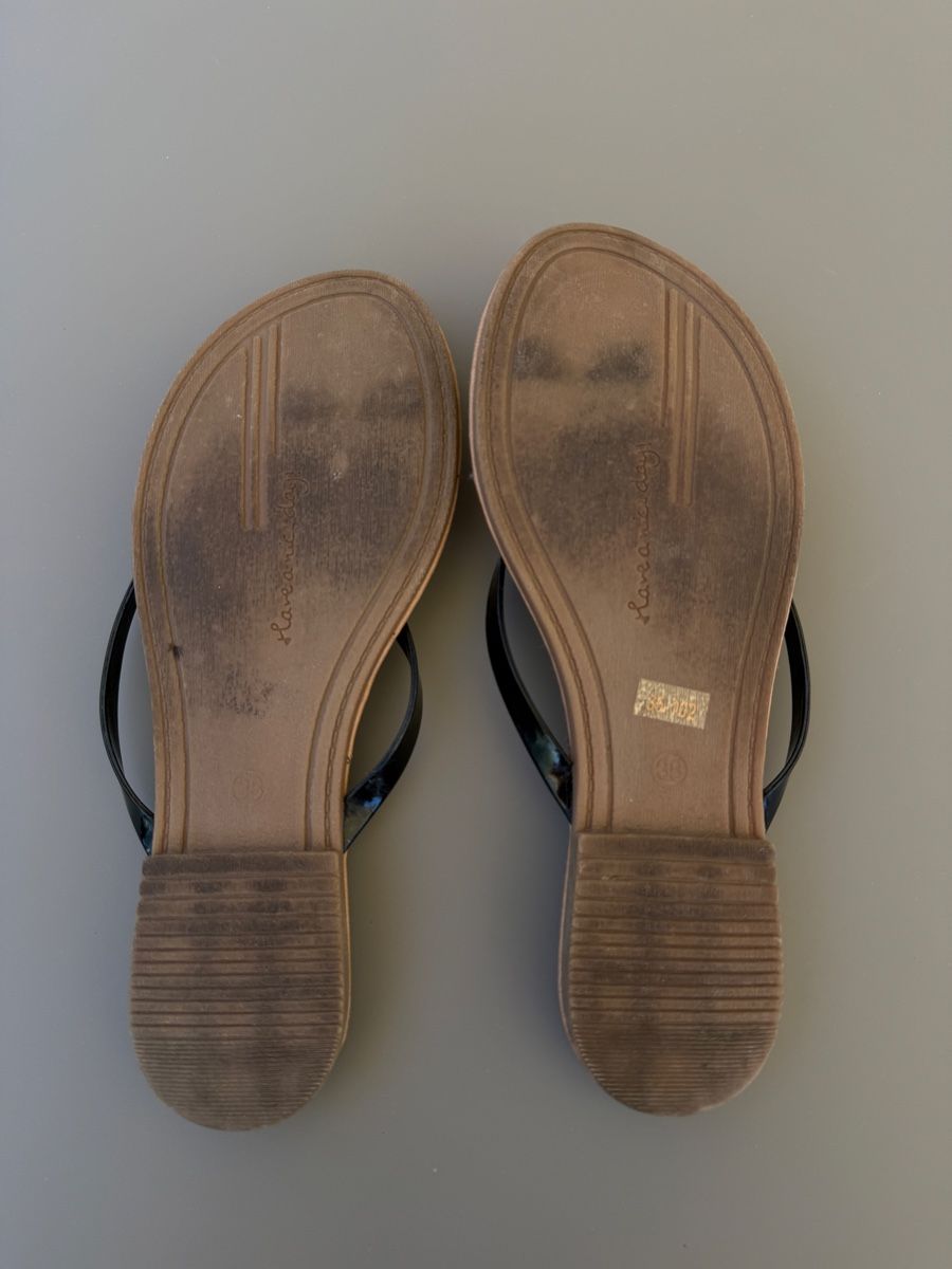 Scarpe da donna: Schicke Renda Flip Flops, Schwarz, Grösse 38, ab 1 CHF – Usato da Bottmingen venduto da mat_77yv 2