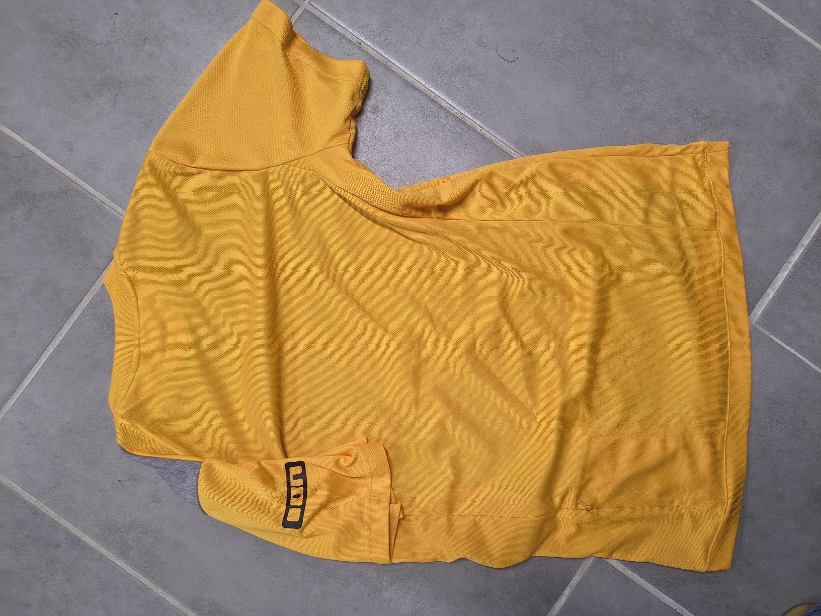 T-shirt: ION MTB T SHIRT – Usato da Tegna venduto da van_9cdw 1