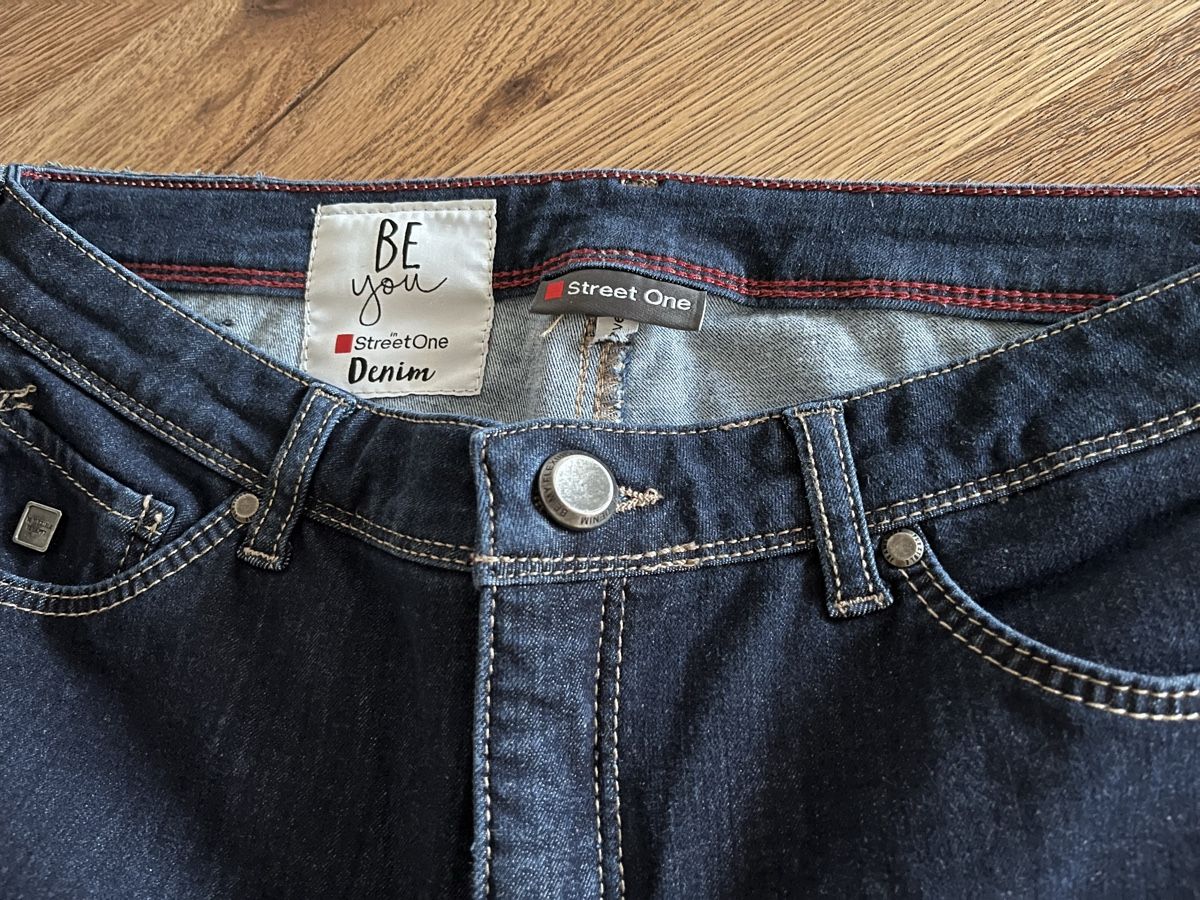 Jeans: Jeans  – Neuf (Voir description) à Schliern b. Köniz par medion3098 1