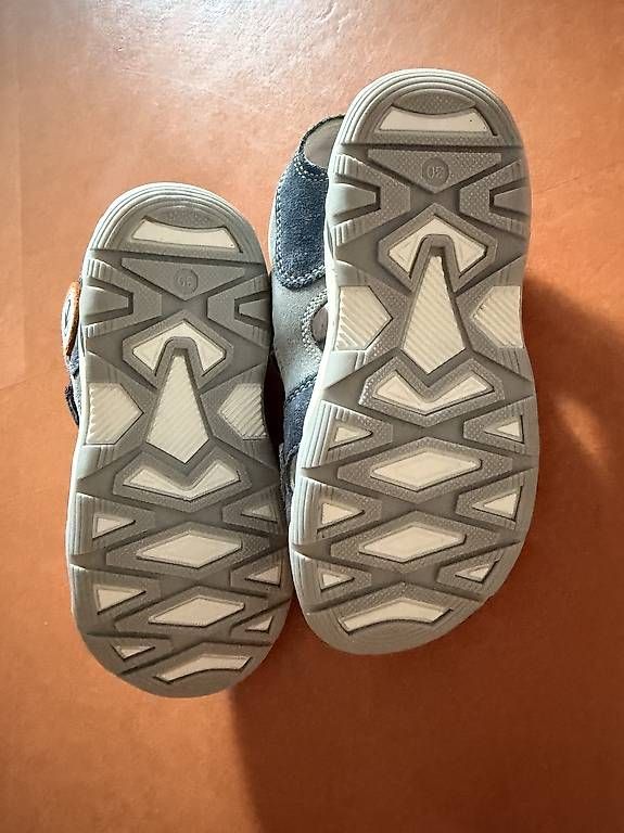 Schuhe für Jungen: Sandalen – Gebraucht aus Gwatt (Thun) von Glahad 2