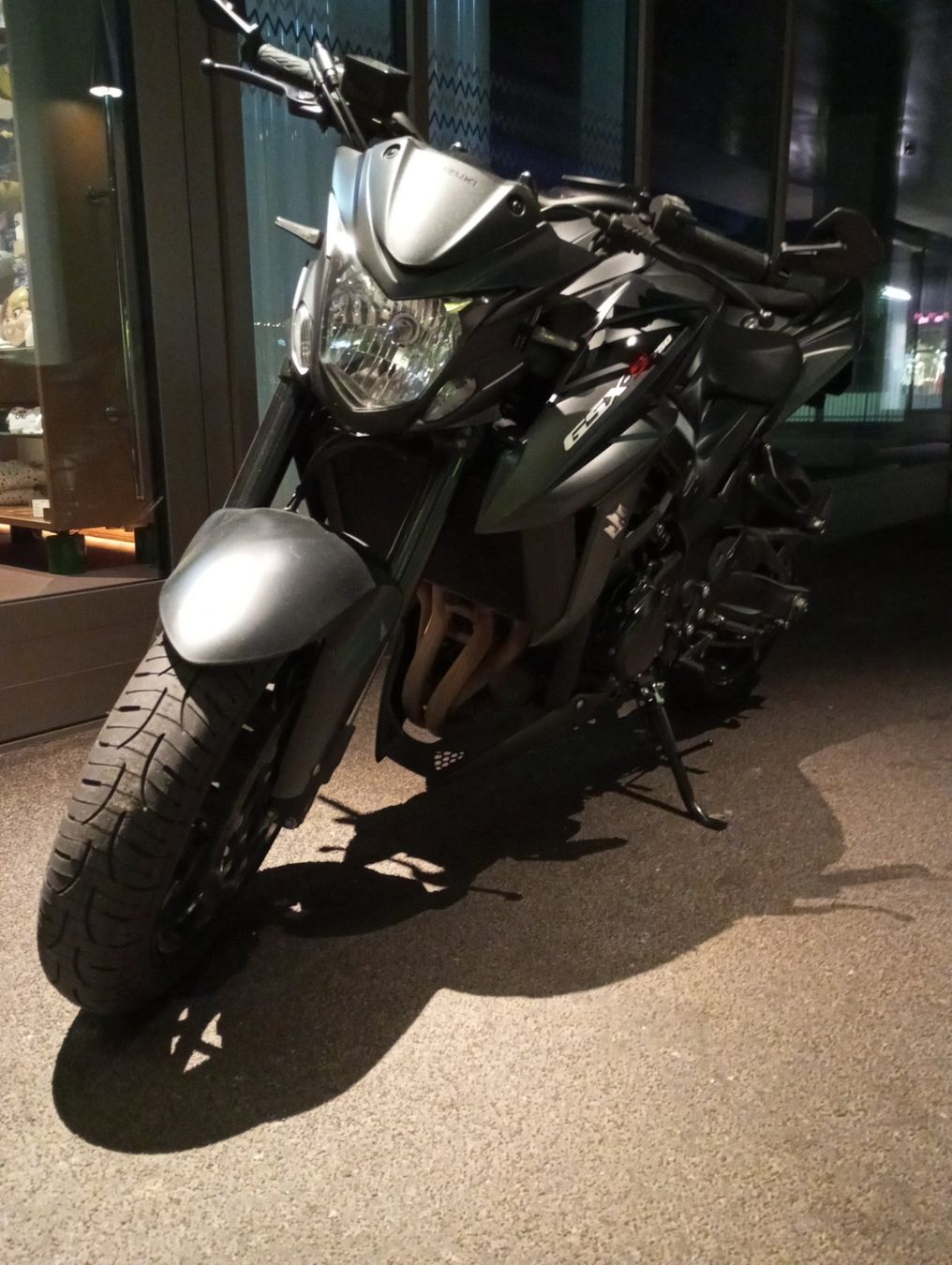 Suzuki Strada: Suzuki GSX S 750 – Usato da Dietikon venduto da nic_7slq
