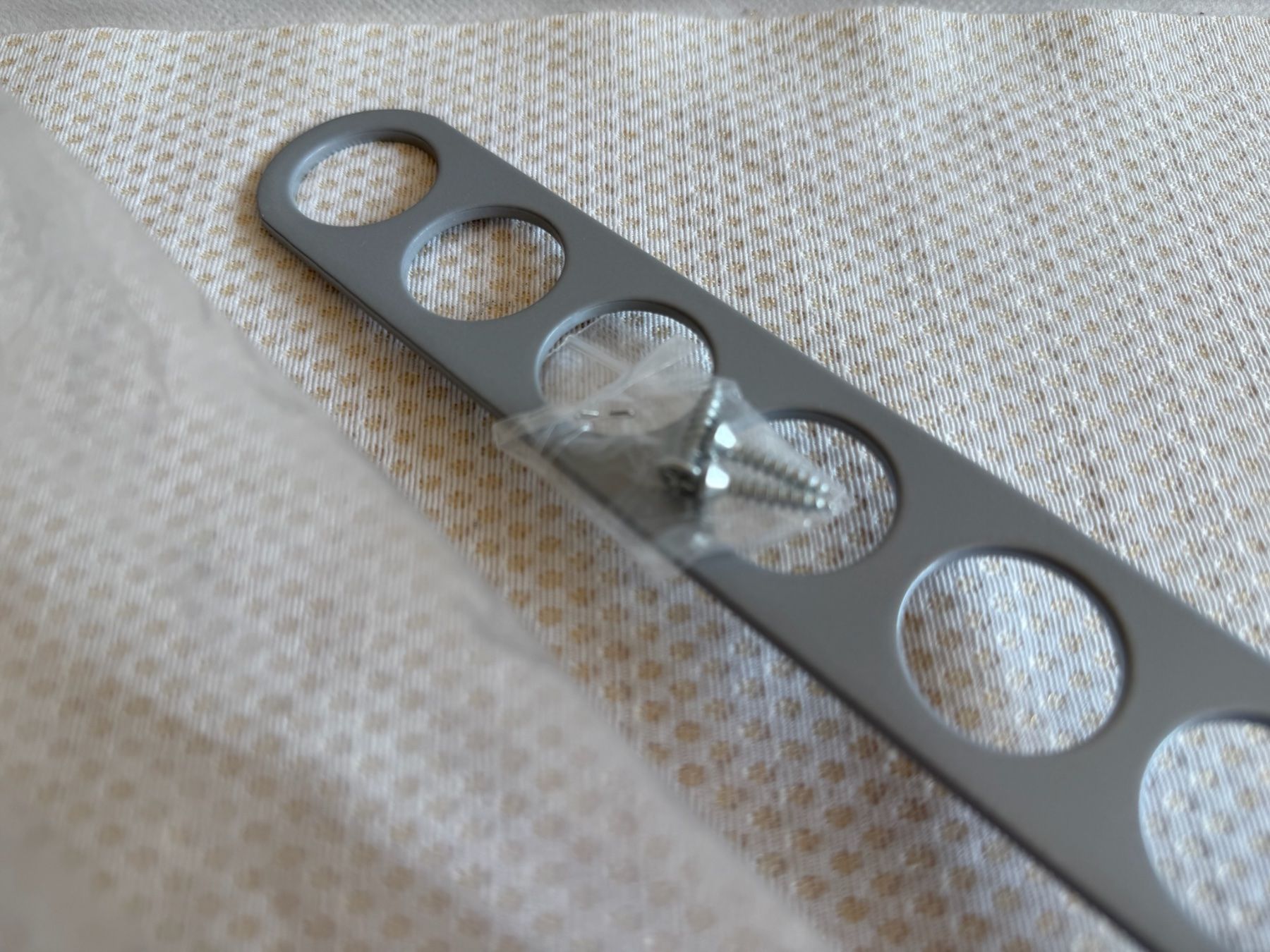 Appendiabiti: Porte-cintres pour balcon/intérieur – Usato da Sion venduto da accroshoes 1