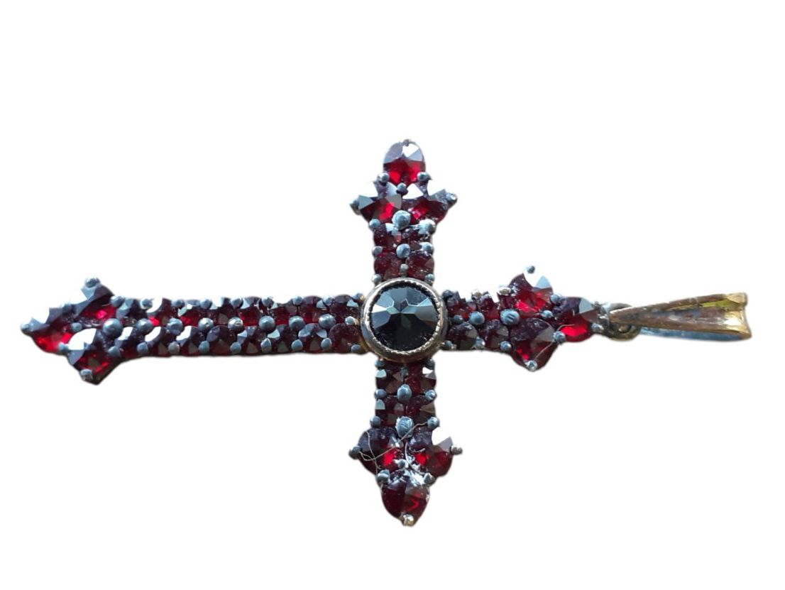Pendentifs: antiker Anhänger Kreuz Granate – D'occasion à Mörschwil par antiksalon21 5
