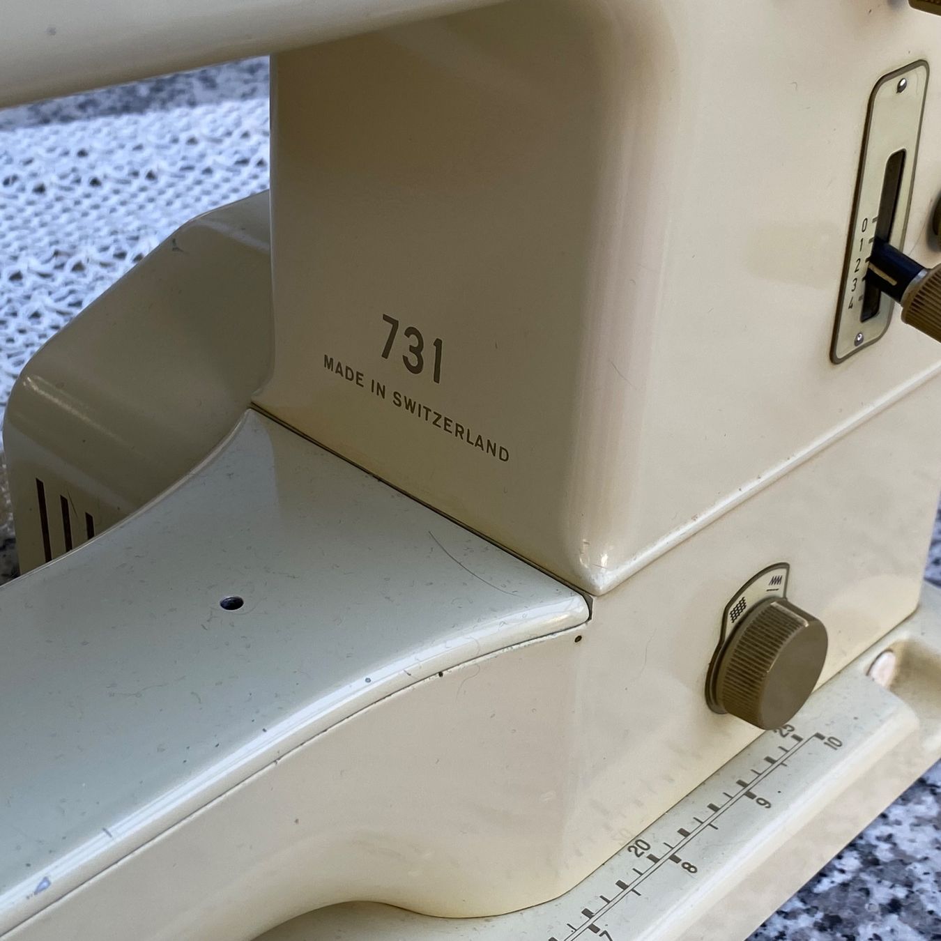 Bernina Macchine da cucire: Bernina 731 Nähmaschine – Usato da Frauenfeld venduto da Peedee-1 4