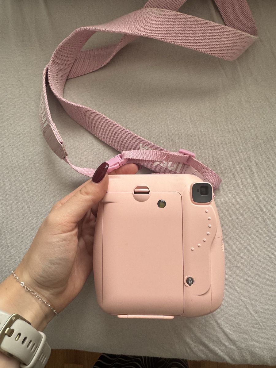 Fujifilm Fotocamera: Fujifilm Instax Mini 8 Pink – Usato da Roggwil BE venduto da joana.a16 1