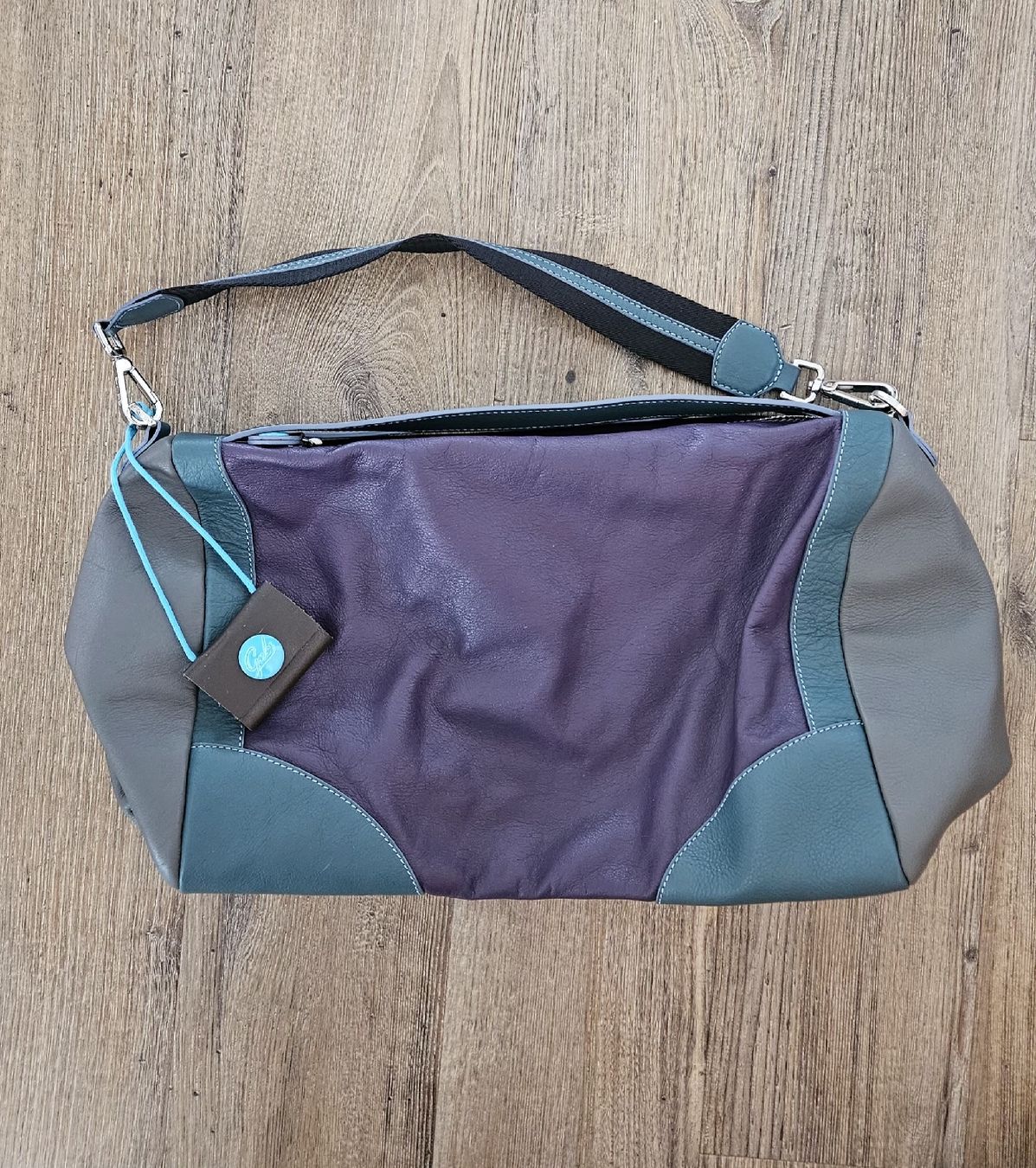 Gabs Borse da donna: Violett-grüne Gabs-Tasche – Usato da Gontenschwil venduto da Oetwil91