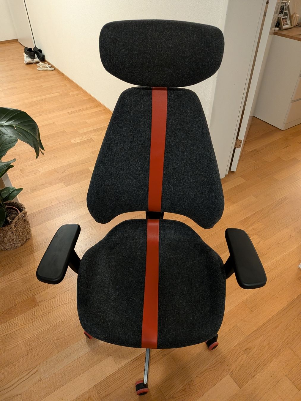 Ikea Stühle: Ikea Gamingstuhl – Gebraucht aus Bülach von SquishyNeck
