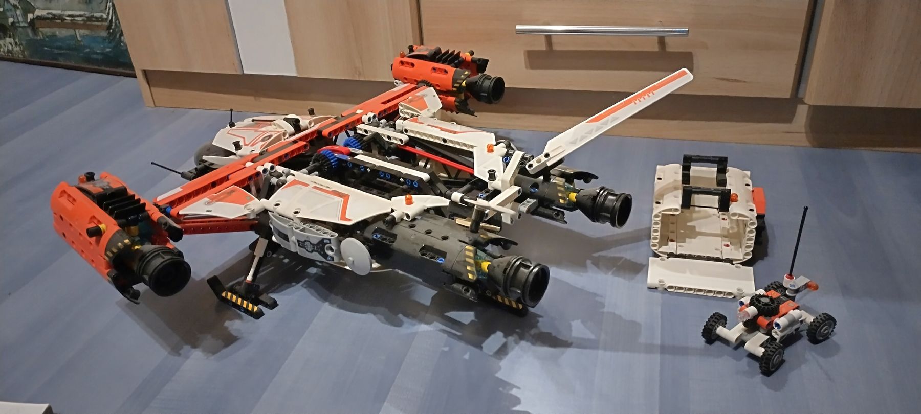 Lego Kit di costruzioni: Lego 42181 - Vaisseau spatial VTOL – Usato da Vuisternens-Ogoz venduto da FoxPeak 1