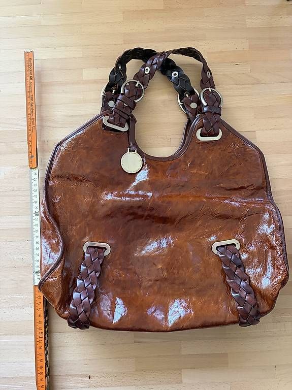 Sacs femmes: Stuart Weitzman XL Hobo Bag | Shopper  – D'occasion à Zollikon par mad_hh6q 2