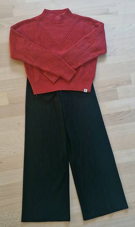 Kleiderpakete & -sets: Hose Wide Leg &  Pullover Garcia 146 – Gebraucht aus Schaffhausen von Jakarila