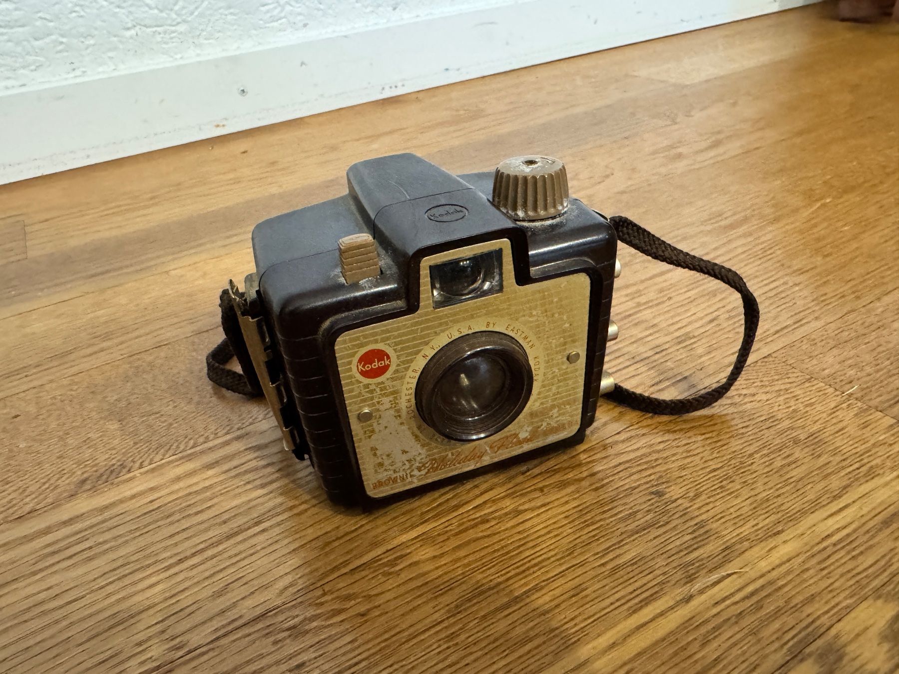 Kodak Fotocamera: Antike Kamera, Kodak Holiday Flash – Usato da zürich venduto da oives22 3