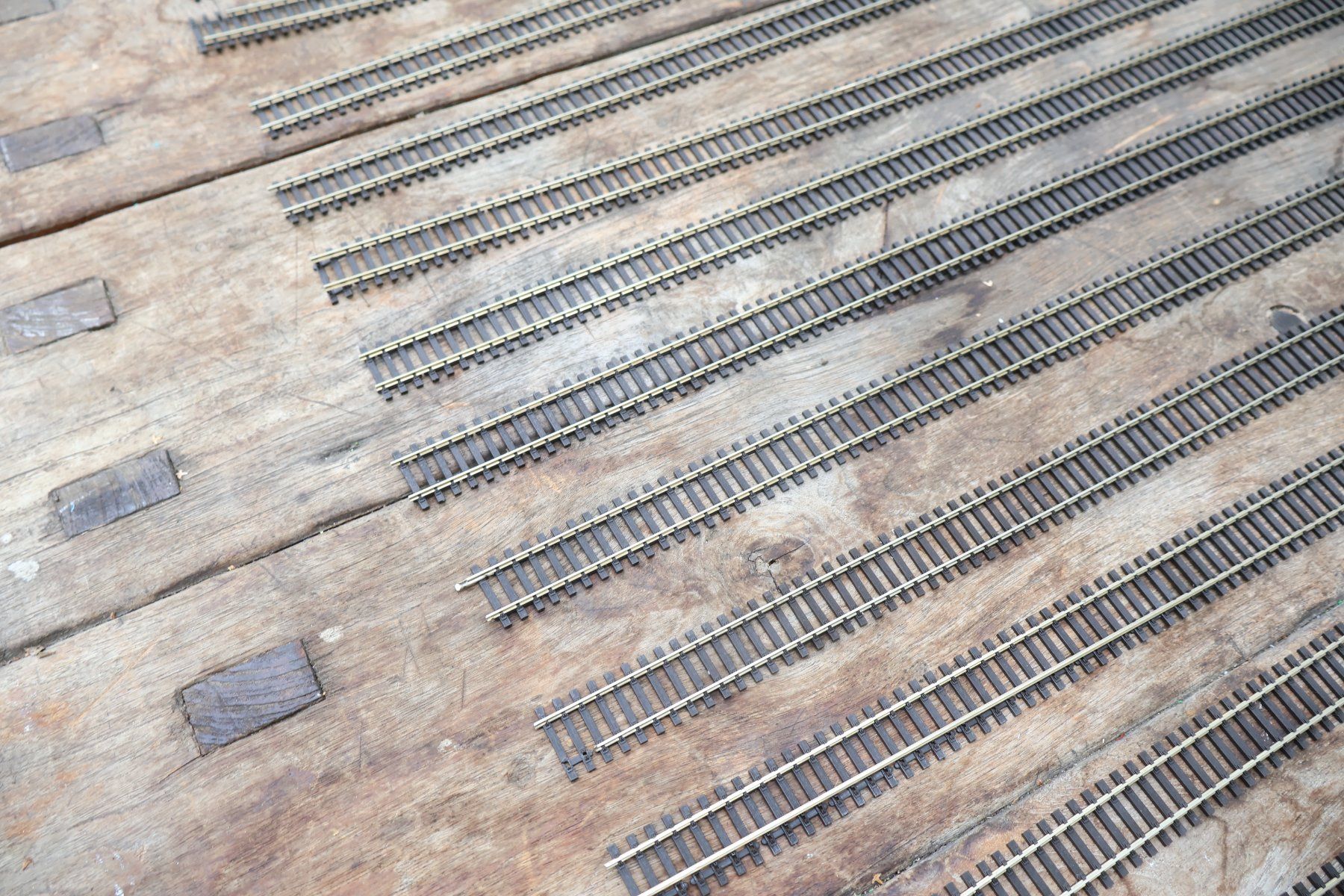 Modellini di ferrovie: PECO 13 x Flexgleis/Gerade H0 - DC ca. 90cm – Usato da Winterthur venduto da Monstera 5