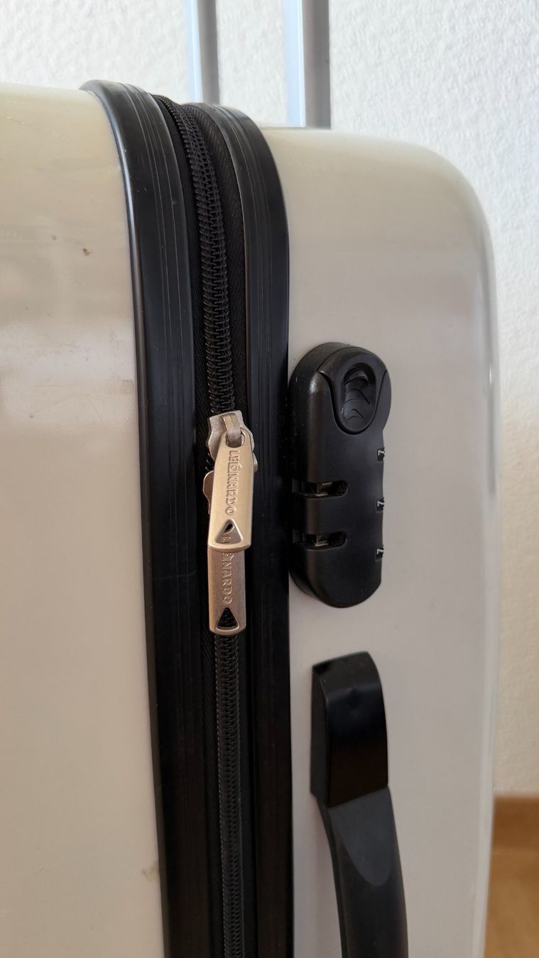 Reisekoffer: Valise rigide Leonardo 59 cm, bon état – Gebraucht aus Genève von dkr_j29m 7