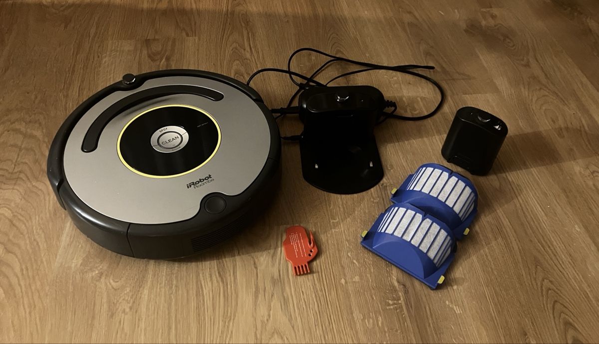 Irobot Aspirapolveri & Accessori: IRobot Roomba 630 – Usato da Engelburg venduto da astra_opc_82