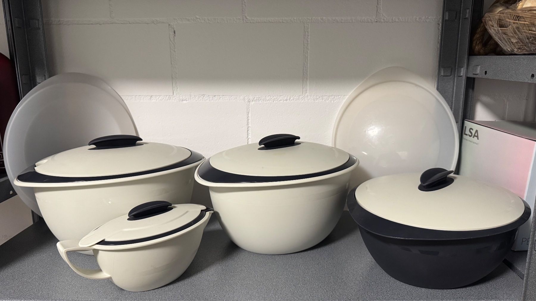 Tupperware Behälter & Ähnliches: Tupperware Allegra Schüssel-Set (4-teilig) – Gebraucht aus Meisterschwanden von Nandda