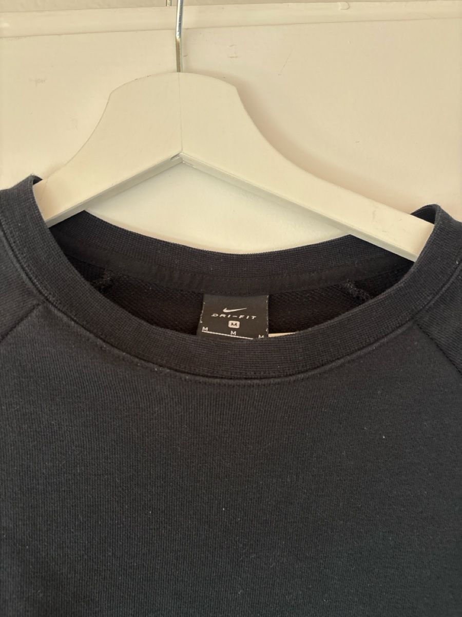 Nike Maglioni & Felpe: Nike Dri-Fit Pullover schwarz Grösse M  – Usato da Wallisellen venduto da lea_k9fx 2