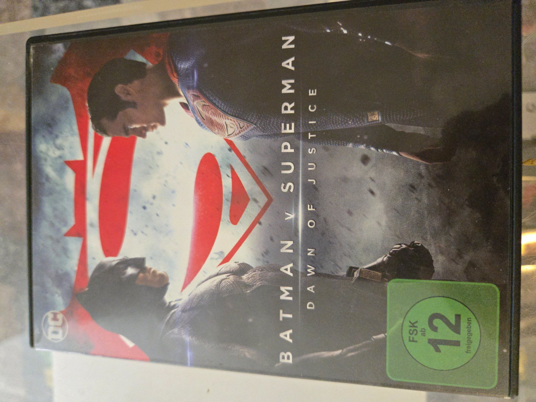 Tutti i DVDs: Batman v Superman DVD – Usato da Bussigny venduto da Kfdlt